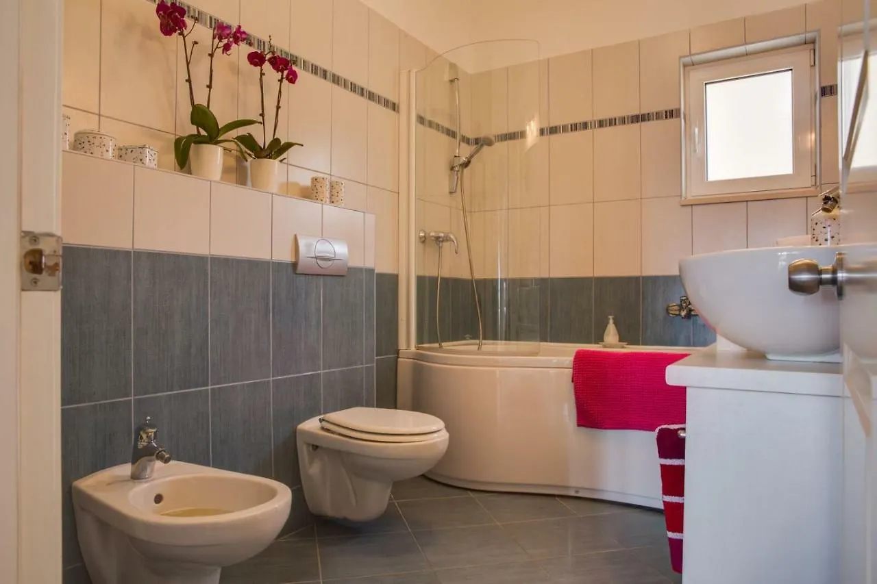 Villa Sunny Garden With Private Heated Pool Kastela 0*,  Croatia