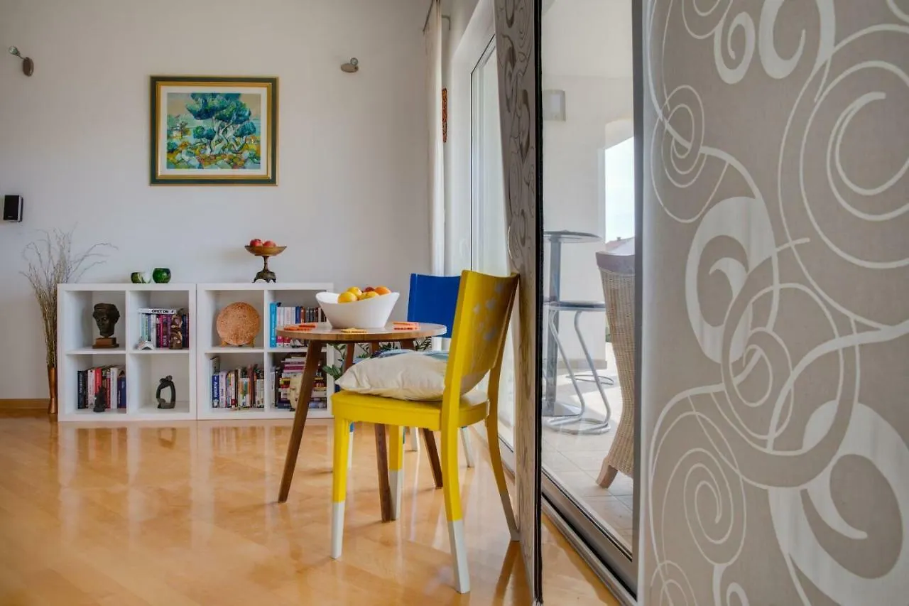 Villa Sunny Garden With Private Heated Pool Kastela